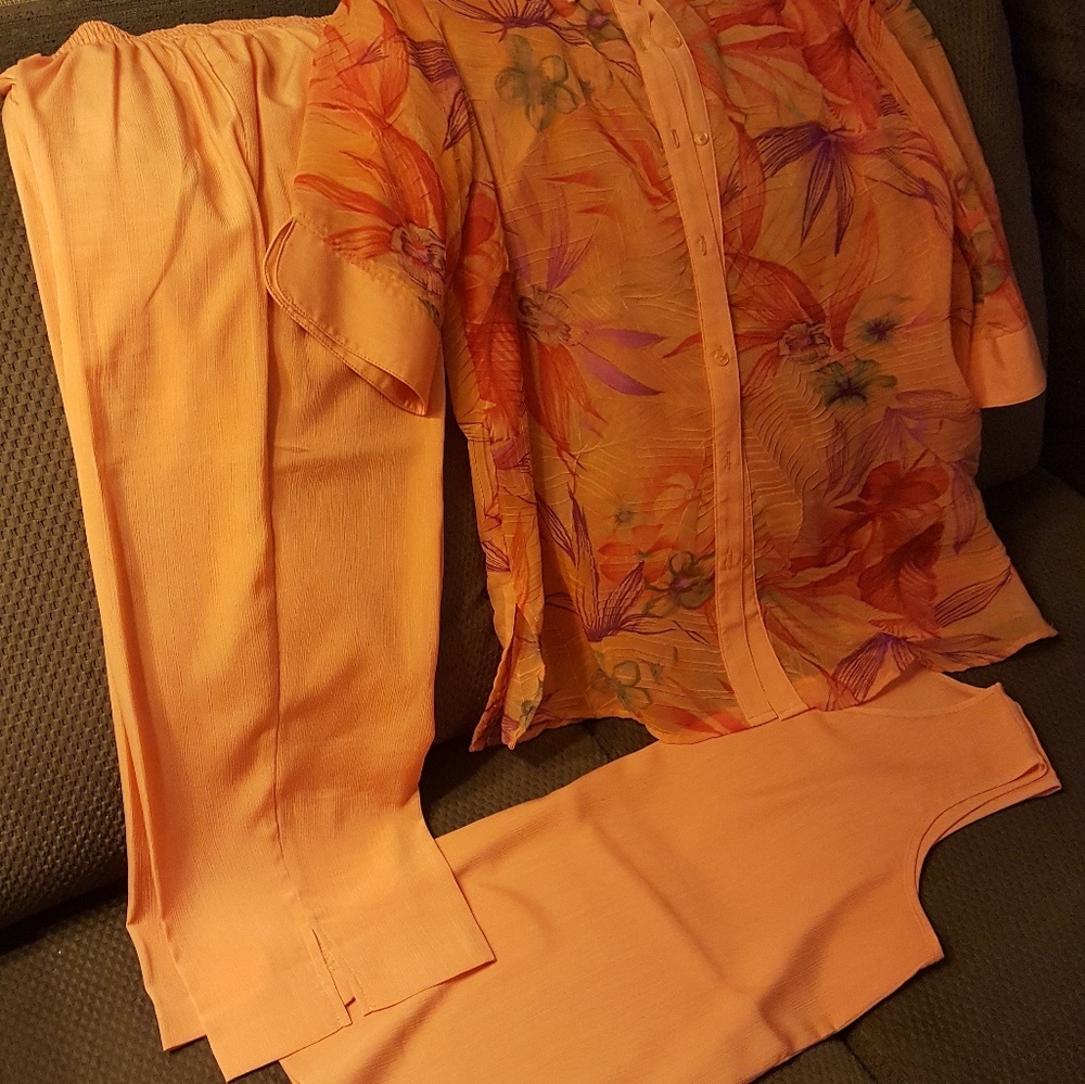 3 peice capri set